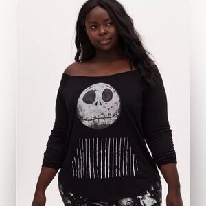 NWOT Torrid/Disney Nightmare Before Christmas off shoulder long sleeve shirt